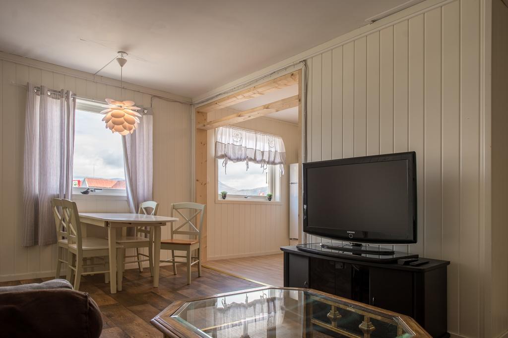 Aurora Harbour House Villa Lodingen Ngoại thất bức ảnh